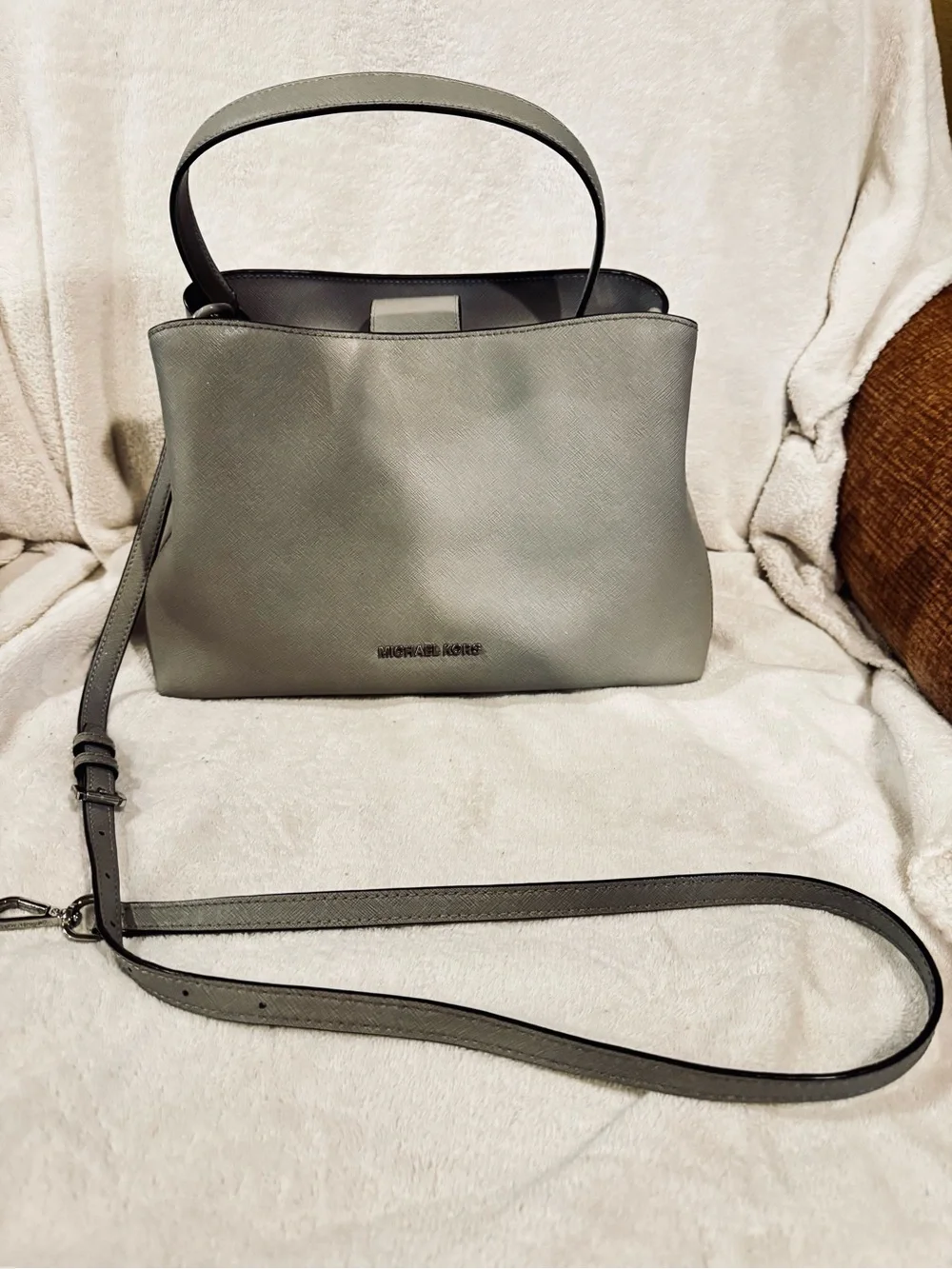 Michael Kors Light Gray Saffiano Leather Shoulder Bag with‎ Strap
